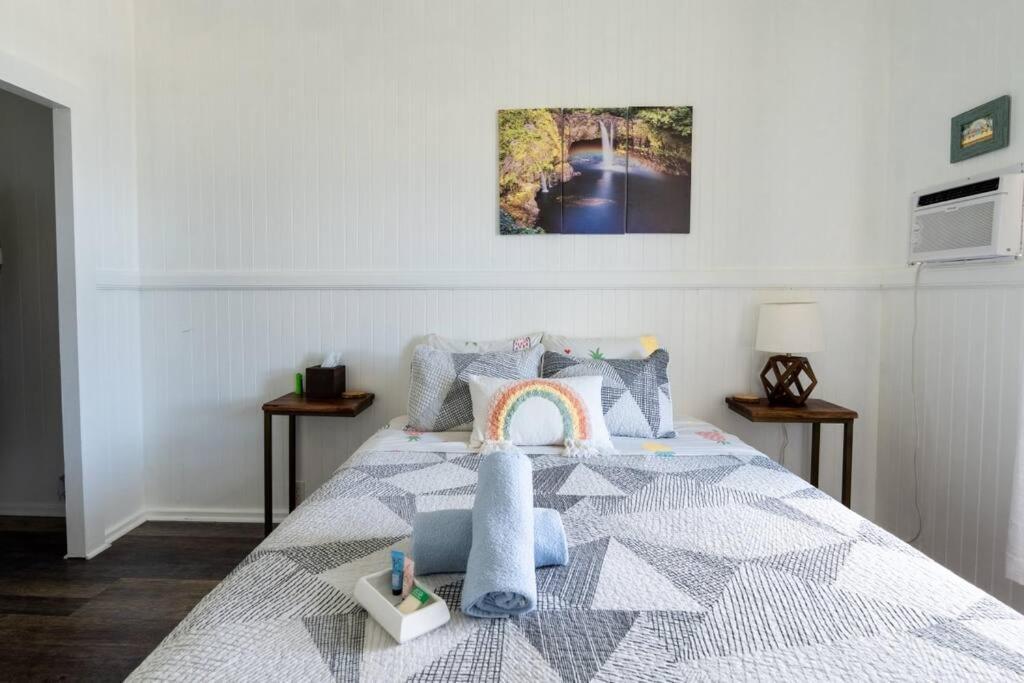 Somewhere Over The Rainbow Loft With Ac Hilo Exteriör bild